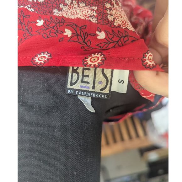 Red Paisley Blouse Bets by Canvasbacks - Picture 3 of 3